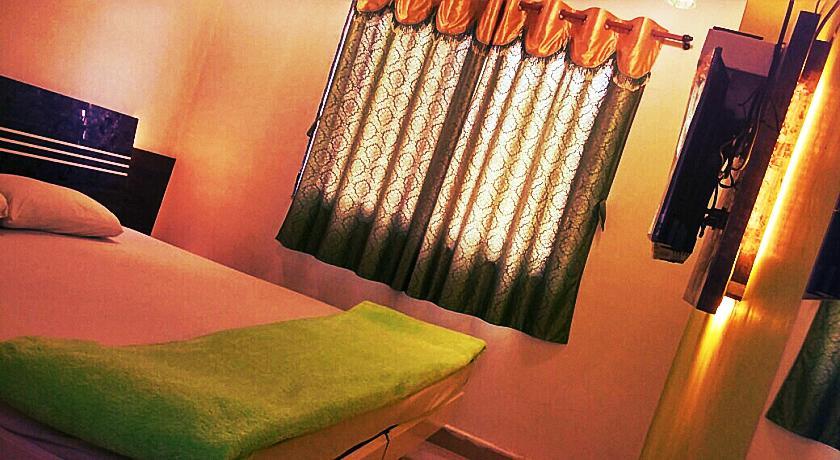 Hotel Talha Residency Нандед Екстериор снимка